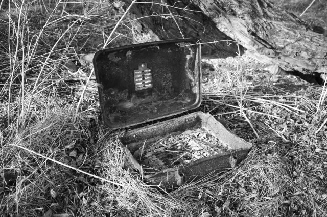 "Maleta", fotografía de Alfredo Castelos